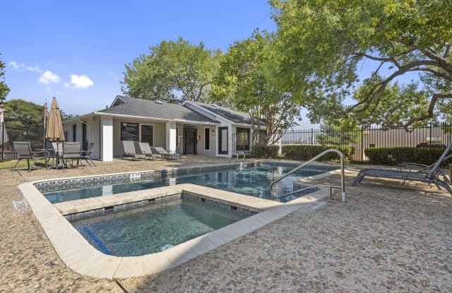 Tradewinds Apartment Homes Gallery 2