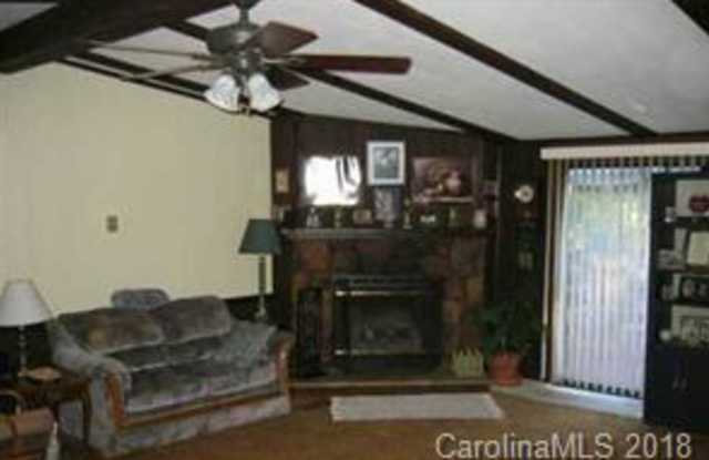 5832 Thompson Road Gallery 3