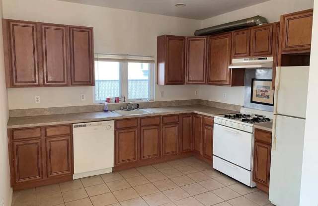 15 Hunter Ave photos photos