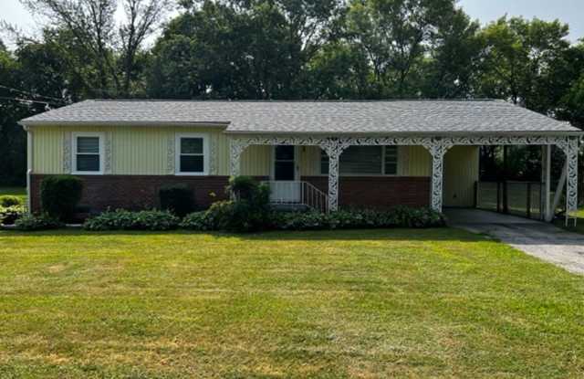 Rockford 37853 - 3 bedroom, 1.5 bath home - Contact Troy Adams - 865-233-6949 photos photos