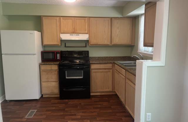 5828 Buckwheat Rd - 5828 Buckwheat Road, Mount Repose, OH 45150