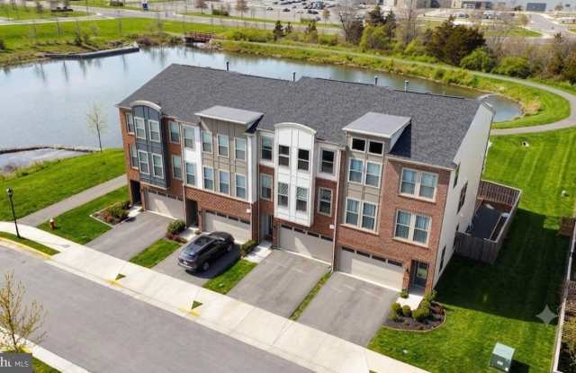 42506 DOGWOOD GLEN Square Gallery 2