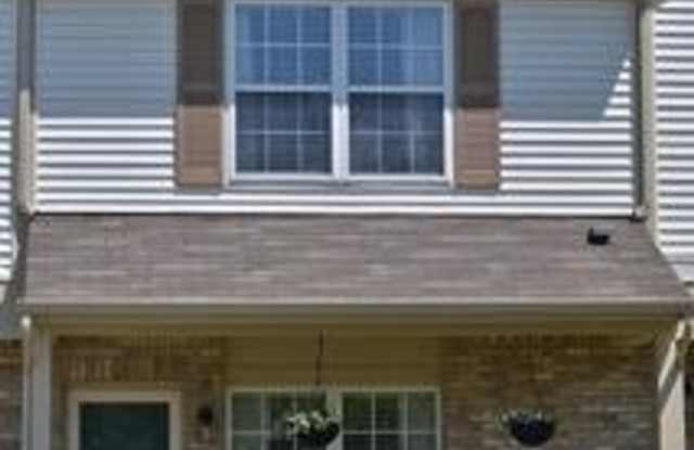 2 bed 1.5 bath townhouse in Miamisburg not far from Austin's Landing - 9302 Captiva Bay Drive, Montgomery County, OH 45342