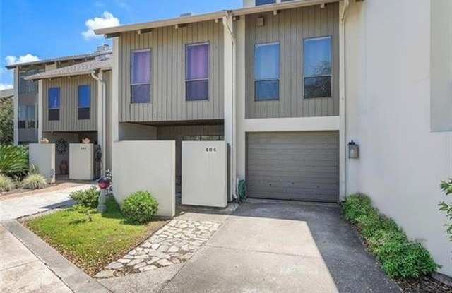 404 TCHEFUNCTE OAKS Drive photos photos