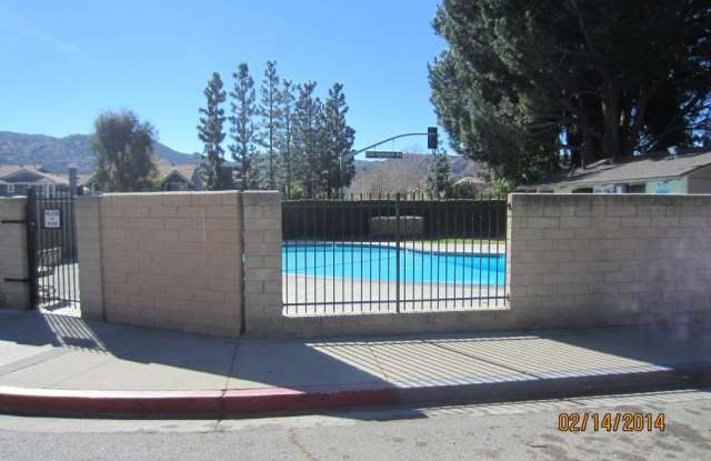 2077 North Avenida Refugio - 1 Gallery 2