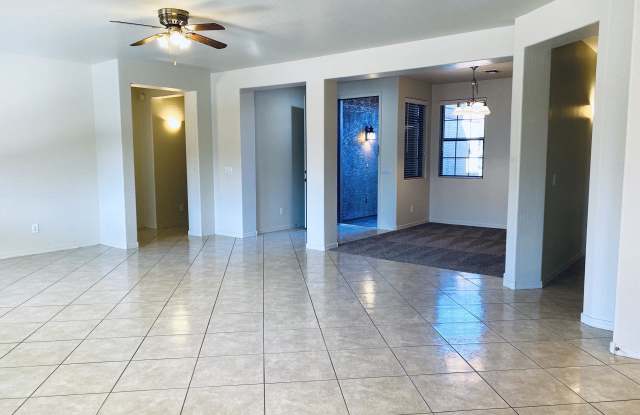 1421 E Bluebird Drive Gallery 4