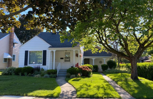 1991 Royal Ave - 1991 Royal Avenue, Berkley, MI 48072