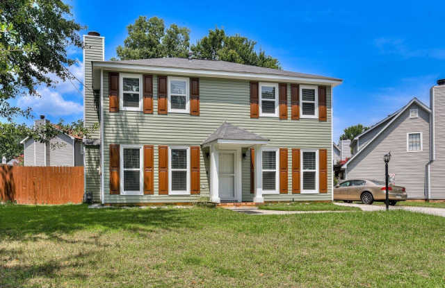 2211 Pleasant Drive Gallery 2