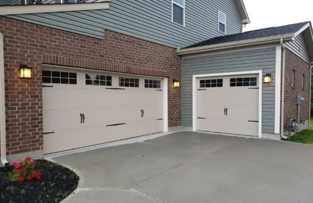 5864 Eldon Dr Gallery 2
