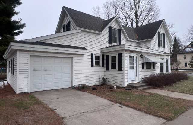 2-Bedroom 1-Bathroom / Multi Family House Gallery 1