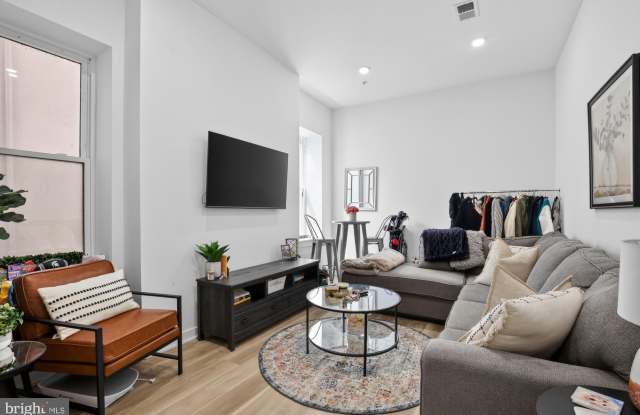 1415 LOCUST Street photos photos