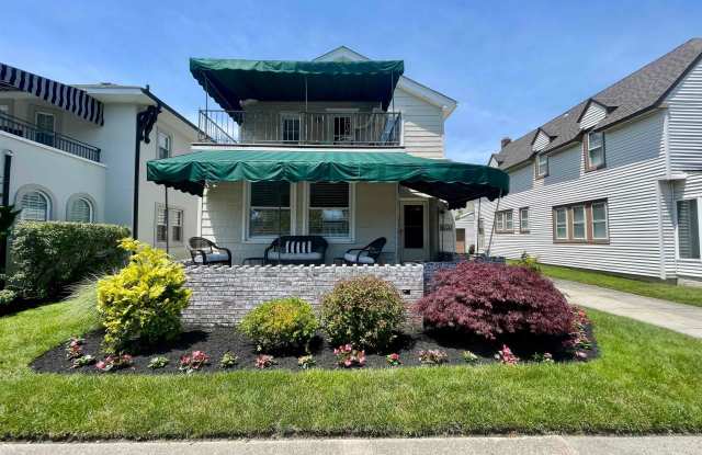 7407 Ventnor Ave photos photos