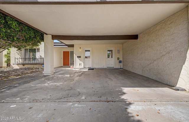 1988 E OXFORD Drive Gallery 4