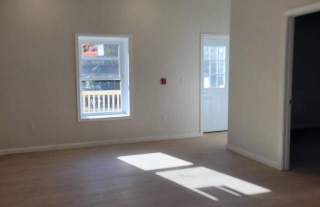 268 Main Street Gallery 2