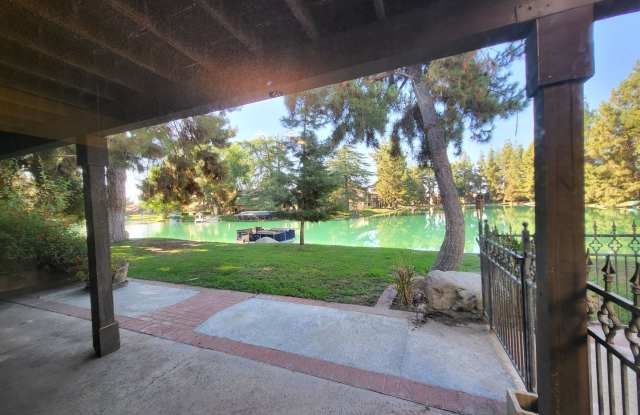4147 Pinewood Lake - House with Office Gallery 3