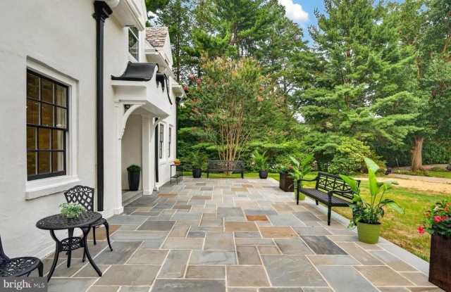 1013 INDIAN CREEK ROAD Gallery 3