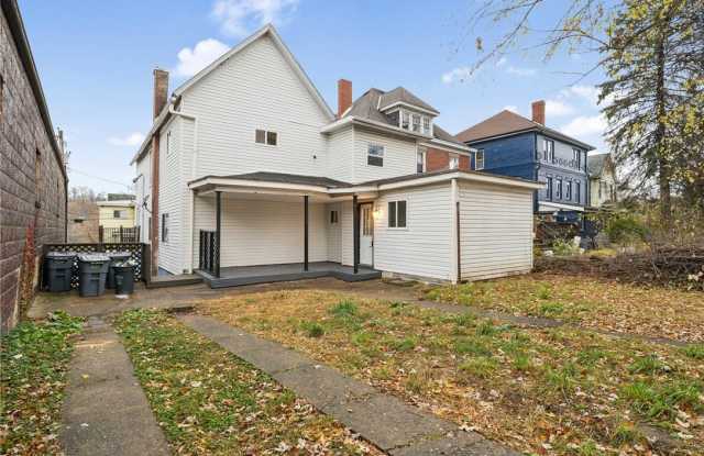 39 S Madison Ave - 39 Madison Avenue, Greensburg, PA 15601