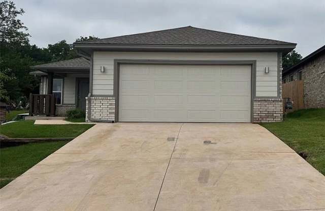 421 E 7th Street - 421 East 7th Street, Arcadia, OK 73007