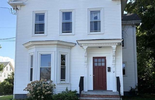 32 Cottage St - 32 Cottage Street, Norwood, MA 02062
