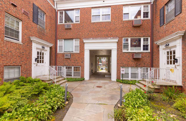 2 Bedroom/1 bath apartment! Gallery 3