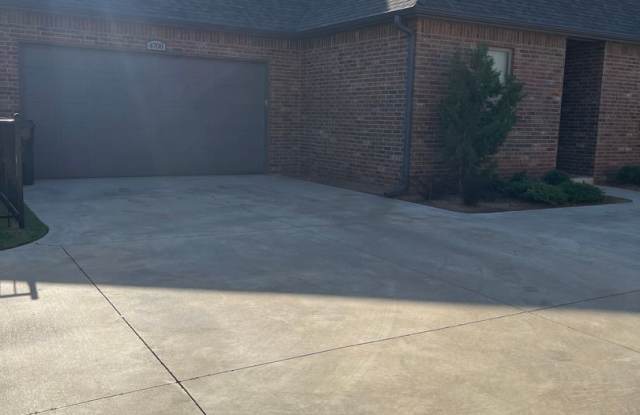 Two bedroom two bath home with a study. - 4708 Enclave Lane, Norman, OK 73072 Two bedroom two bath home with a study. - 4708 Enclave Lane, Norman, OK 73072