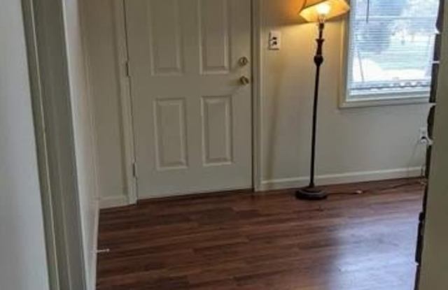 5833 HAROLD Street Gallery 2