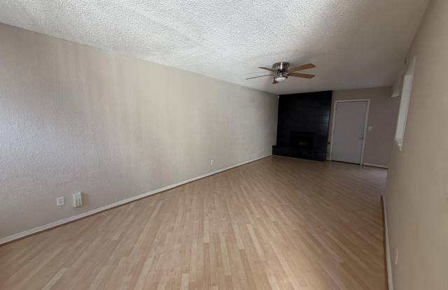 3113 WAYSIDE Street unit: D Gallery 4