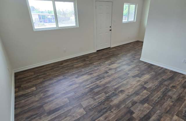 314 S Birch Ave photos photos