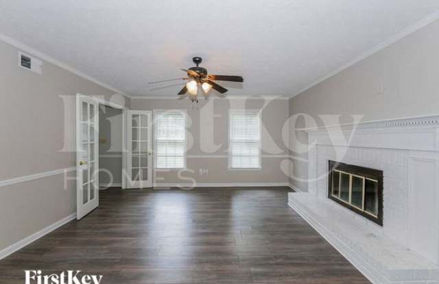 180 Windsor Drive Gallery 4
