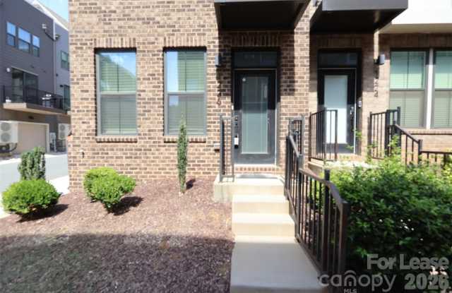 1226 Gleason Way Gallery 2