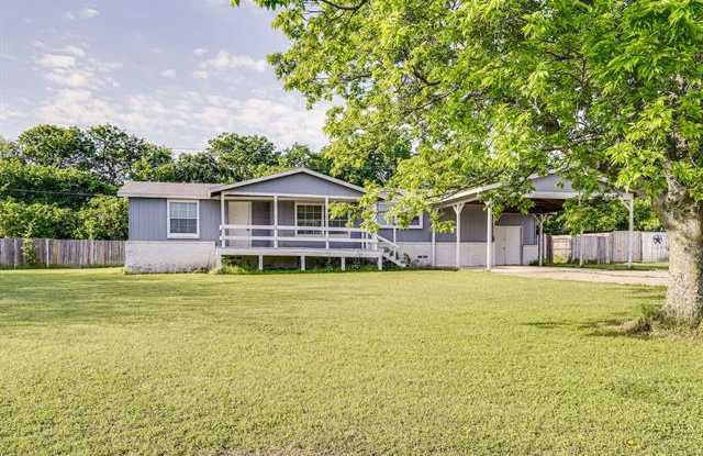 365 Penny Lane - 365 Penny Lane, Roanoke, TX 76262