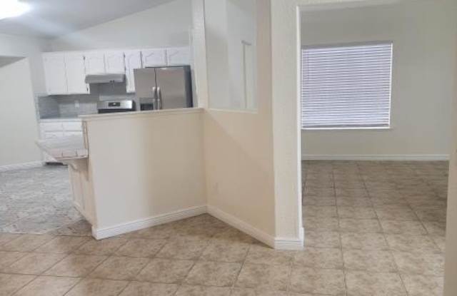 1016 Summerfield Drive Gallery 4