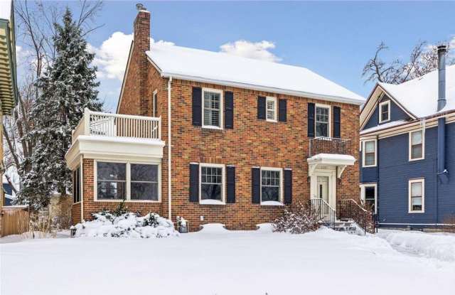 1197 Como Boulevard W photos photos