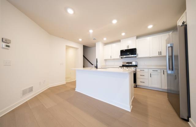 21618 Orchid Path Gallery 4