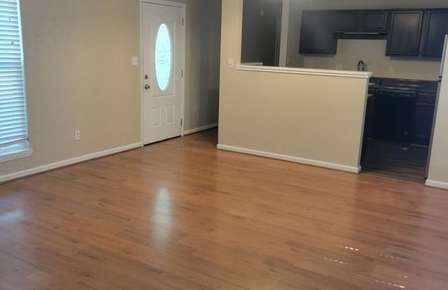 15 Lakewood Ct Gallery 4