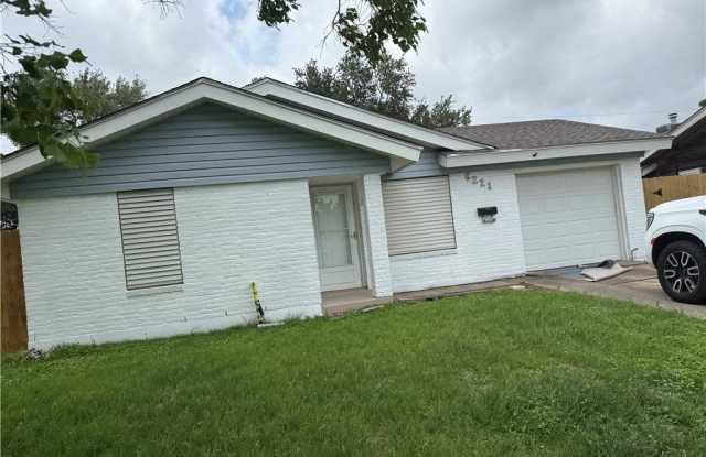 6221 Aspenwood Drive photos photos