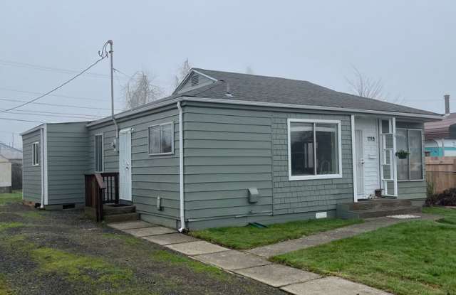 3-Bedroom 2-Bathroom home in Springfield - 1719 G Street, Springfield, OR 97477