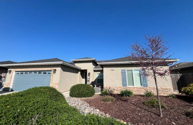 Beautiful home coming soon in Reedley! photos photos