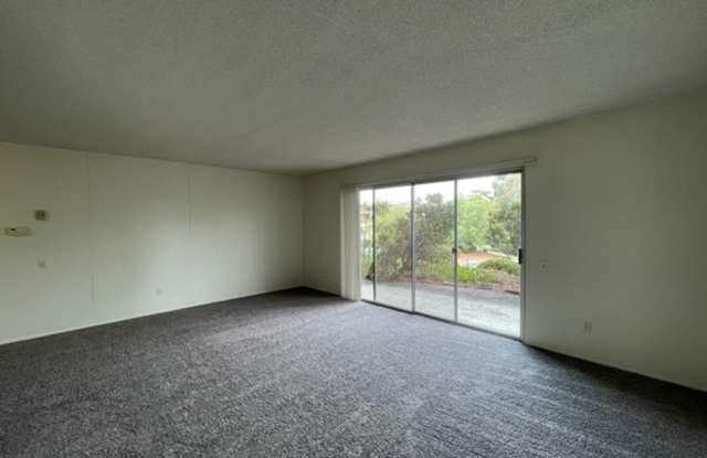 1Bedroom 1Bathroom Single Story Condo in La Mesa with several amenities Gallery 3