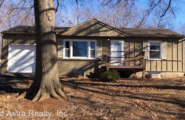 10221 Drury Ave - 10221 Drury Avenue, Kansas City, MO 64137