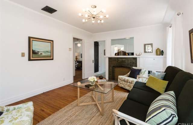 3532 Hollydale Drive Gallery 4