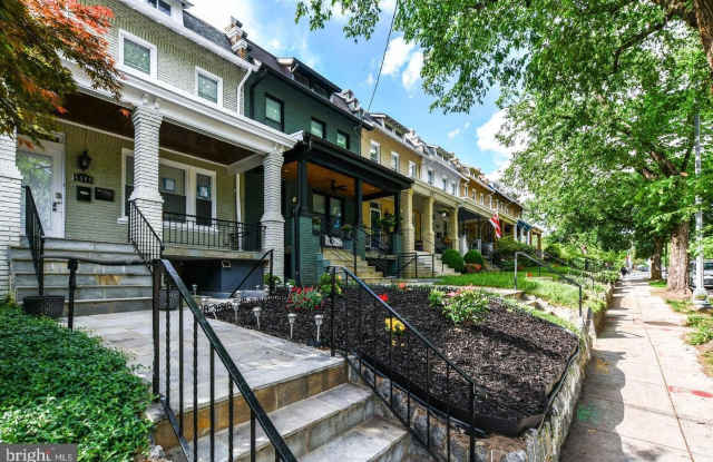 4504 NEW HAMPSHIRE Avenue NW Gallery 2