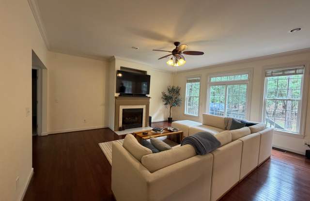 Carolina Lakes Gated Community!! Gallery 4