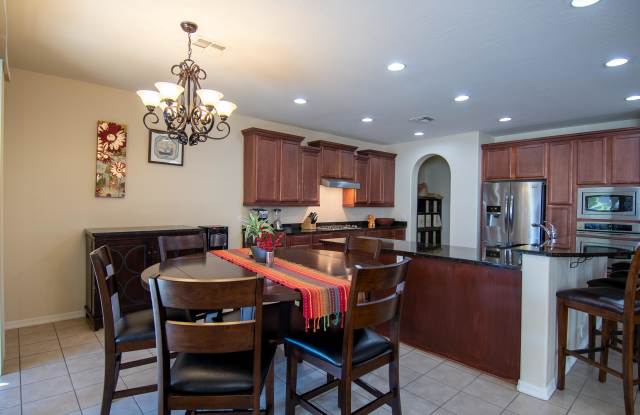 22611 N 39TH Terrace Gallery 4