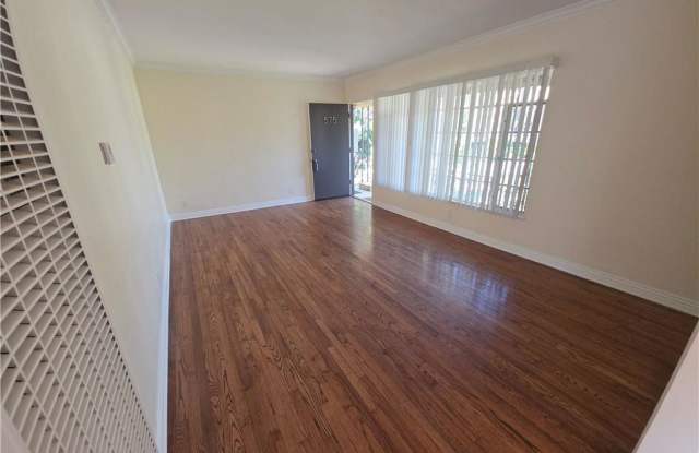 575 Levering Avenue photos photos