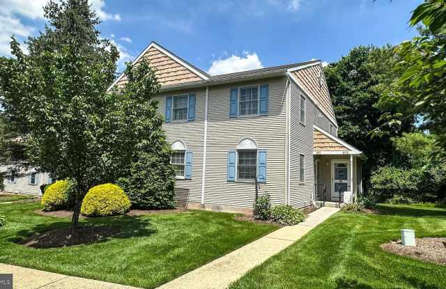 611 MAPLEWOOD Avenue - 611 Maplewood Avenue, Mohnton, PA 19540