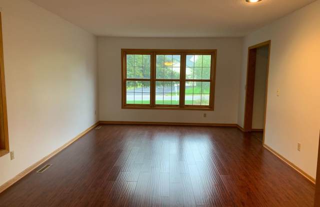 6512 Mistral LA Gallery 3