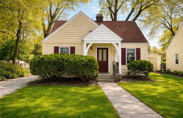 706 Foley Avenue - 706 Foley Avenue, Champaign, IL 61820