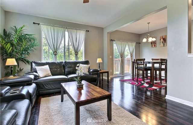 One you will not want to miss! Just what you are looking for! Gallery 4