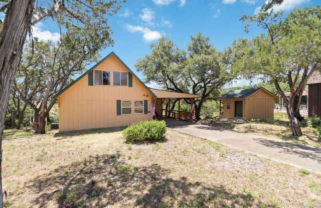 2676 Woodcrest photos photos